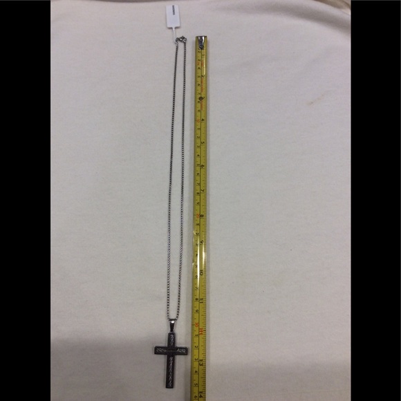 NWT MENS STAINLESS STEEL CROSS WITH ROLO CHAIN - Picture 6 of 9